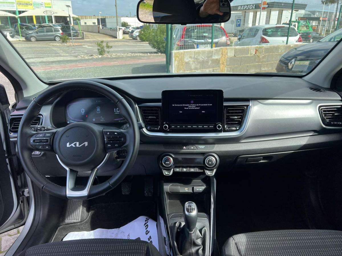 kia-stonic-2025-gasolina-998cc