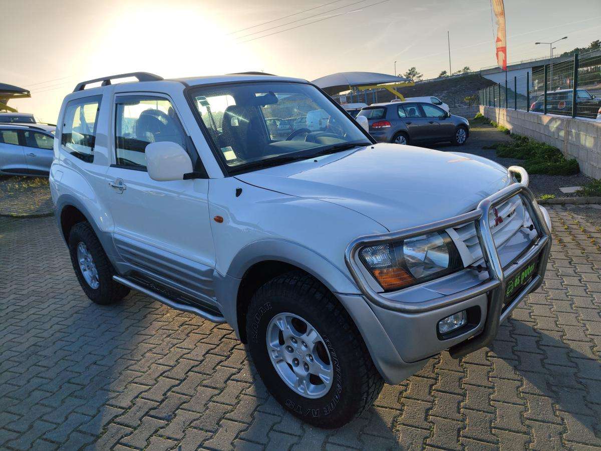 mitsubishi-pajero-2000-diesel-3200cc