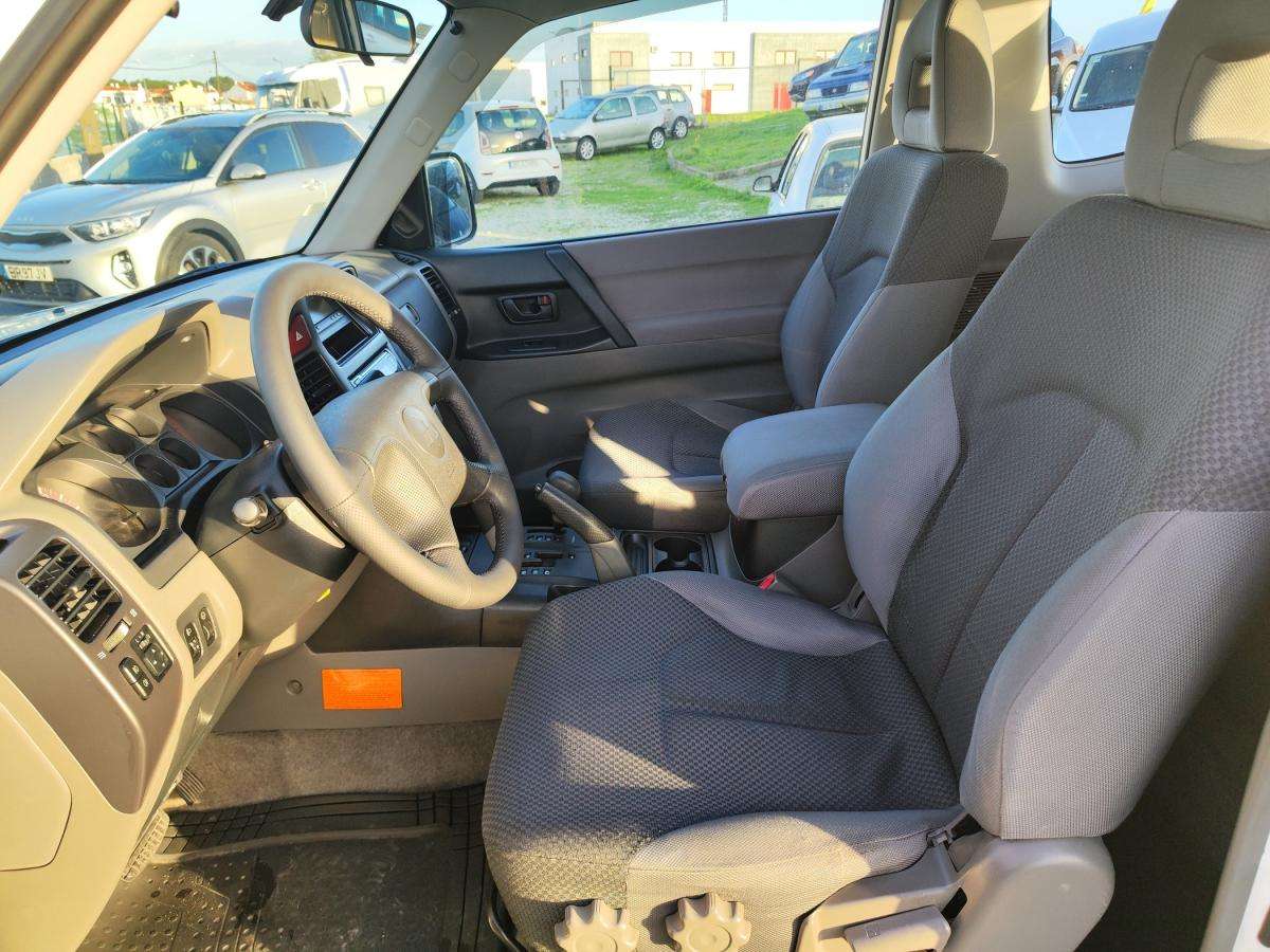 mitsubishi-pajero-2000-diesel-3200cc