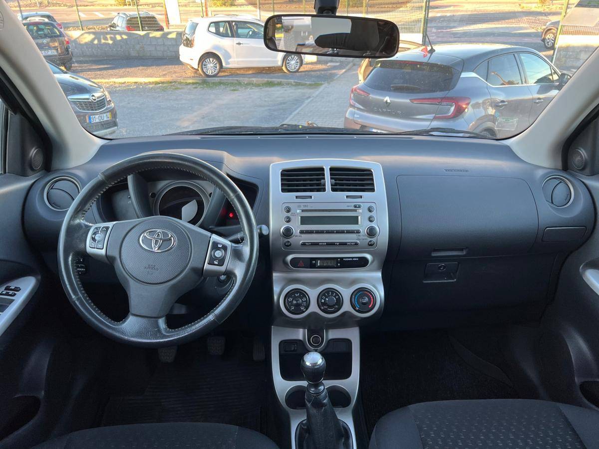 toyota-urban-cruiser-2010-diesel-1364cc