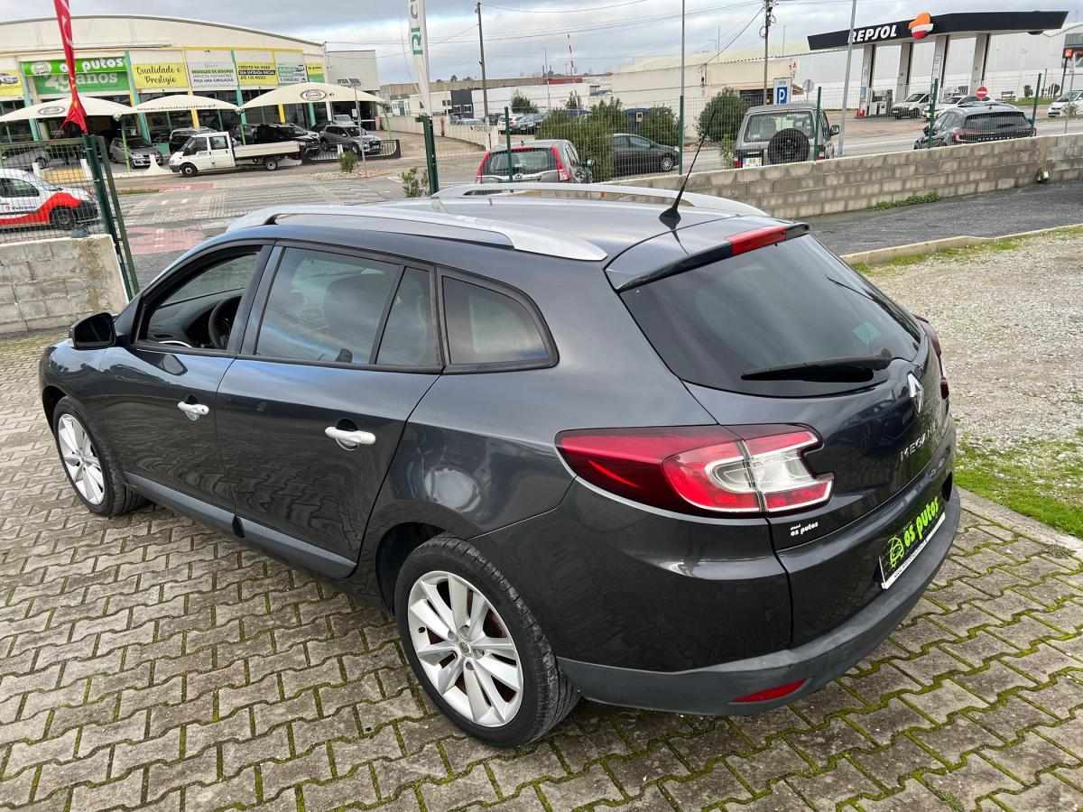 renault-megane-sport-tourer-2010-diesel-1461cc
