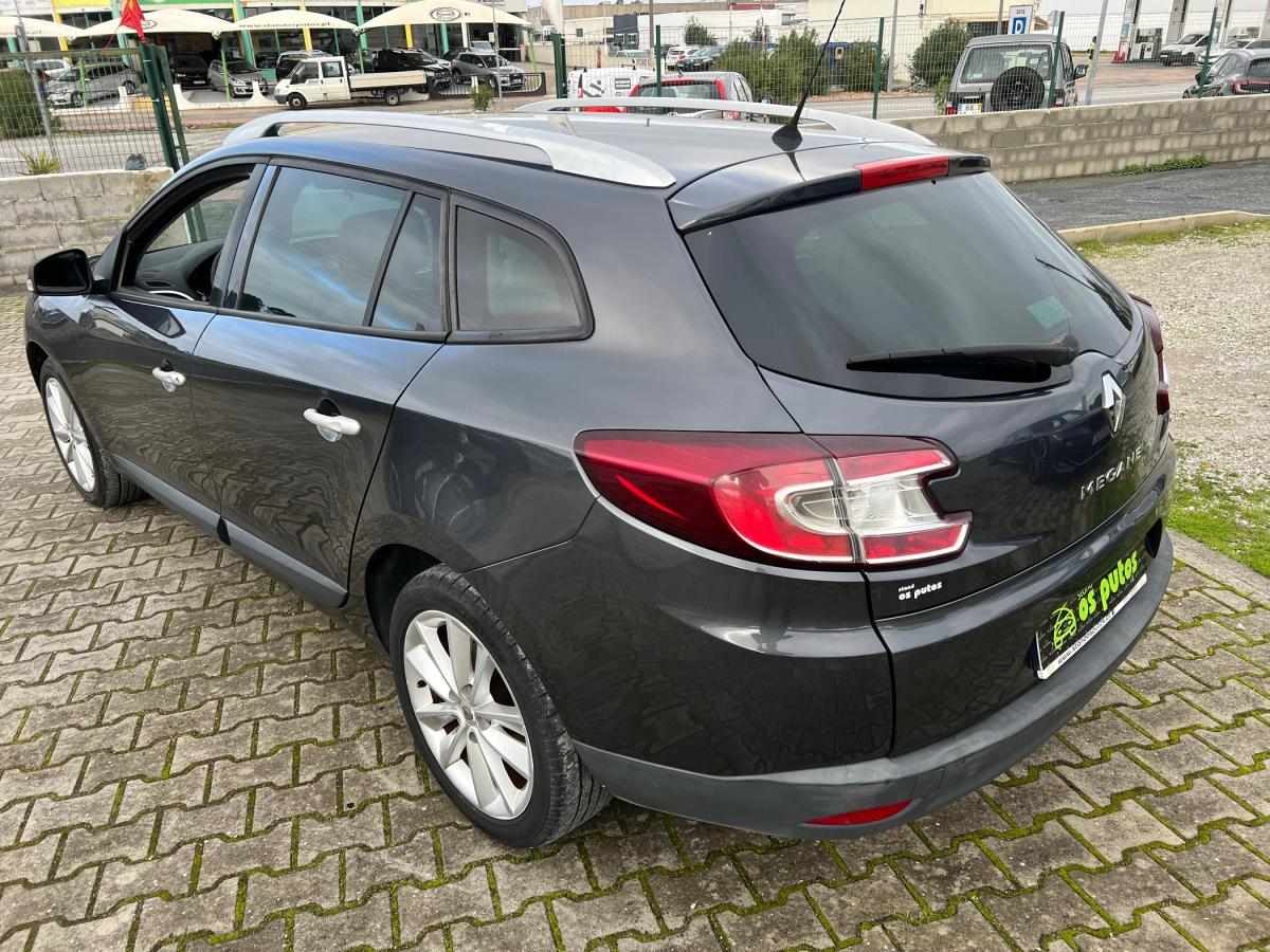 renault-megane-sport-tourer-2010-diesel-1461cc