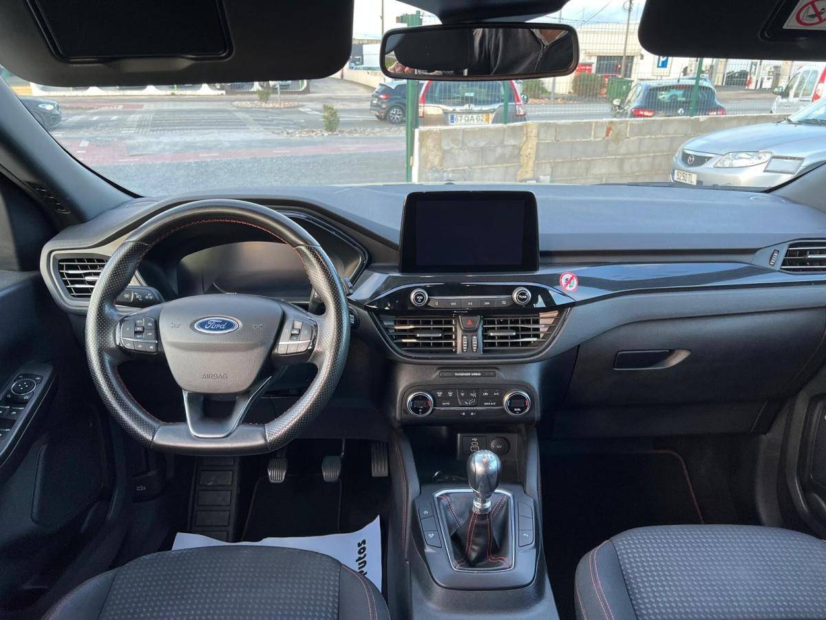 ford-kuga-2022-gasolina-1499cc