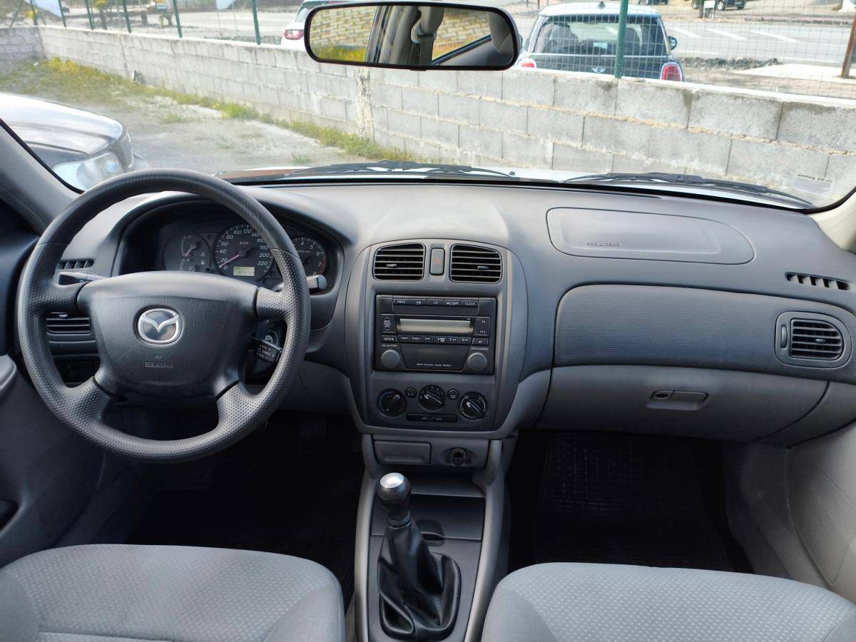 mazda-323-2002-gasolina-1324cc