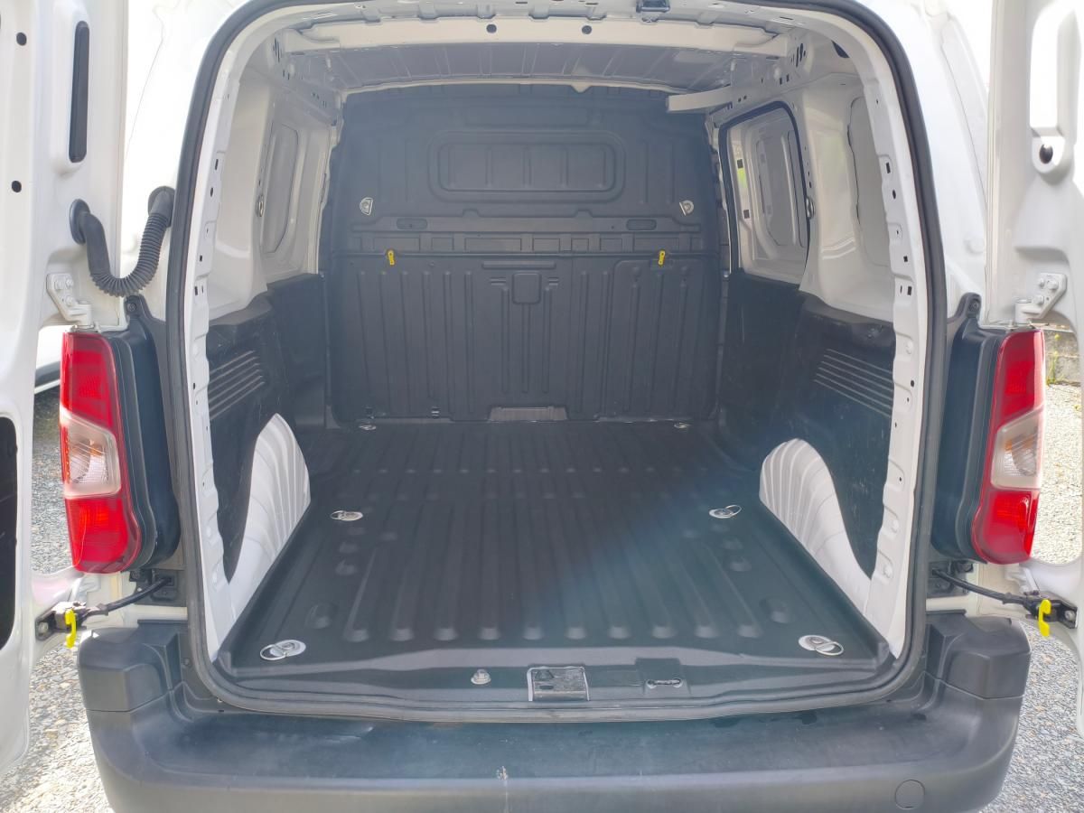 citroen-berlingo-2023-diesel-1499cc