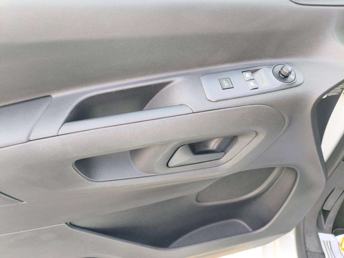 citroen-berlingo-2023-diesel-1499cc