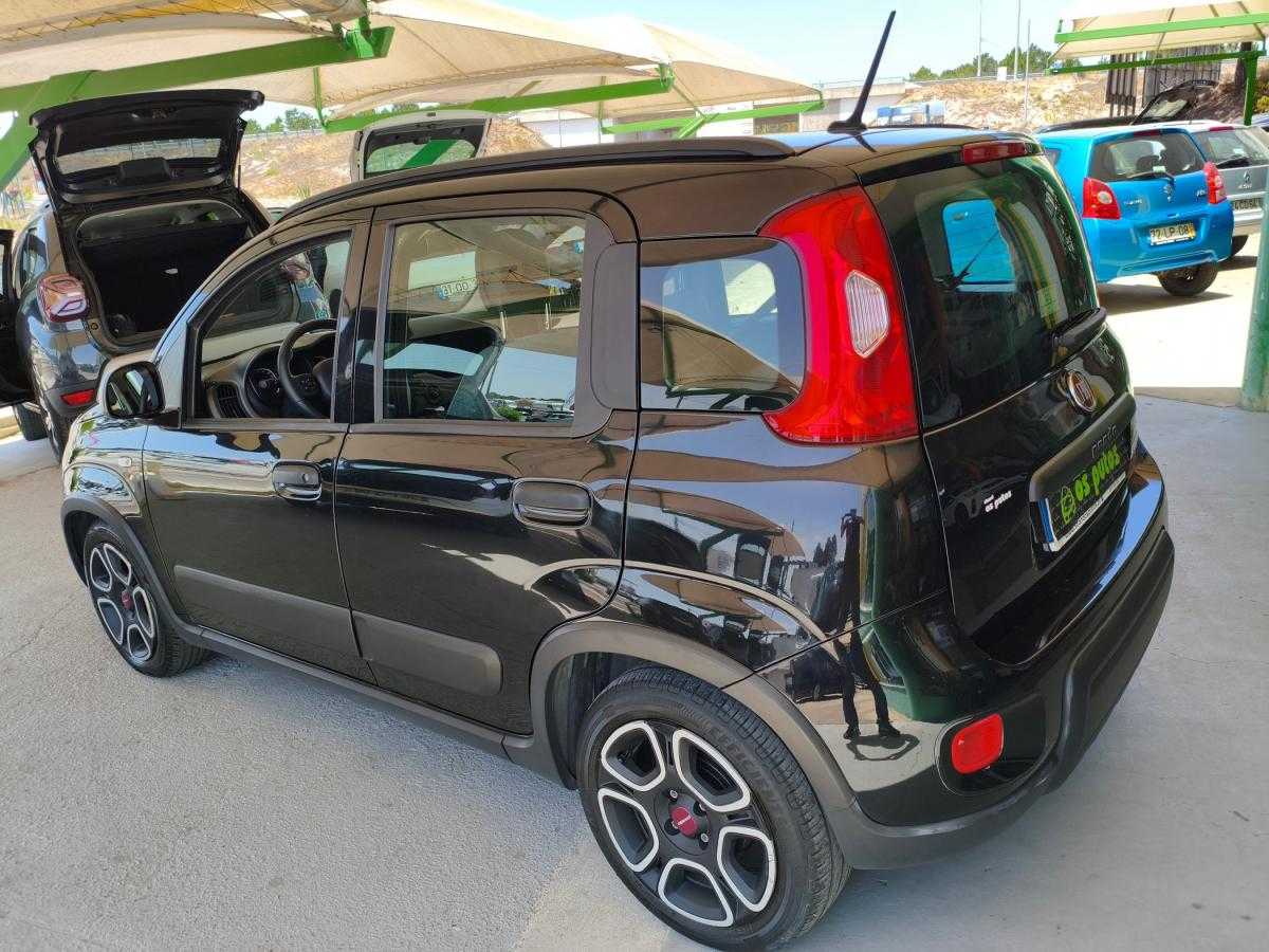 fiat-panda-2022-hibrido-a-gasolina-10cc