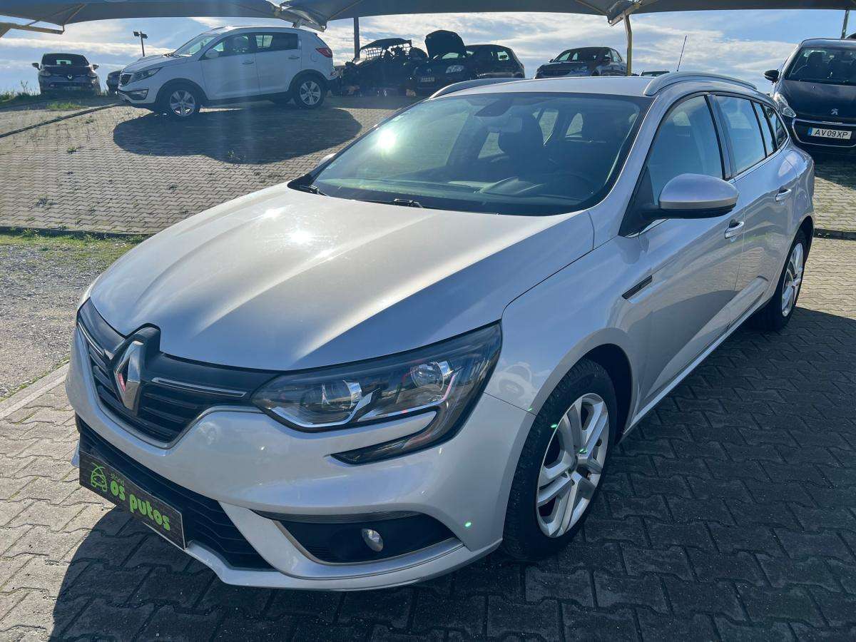 renault-megane-sport-tourer-2017-diesel-1461cc