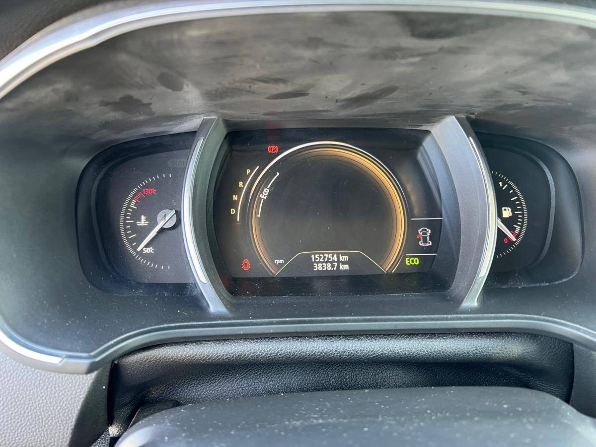 renault-megane-sport-tourer-2017-diesel-1461cc