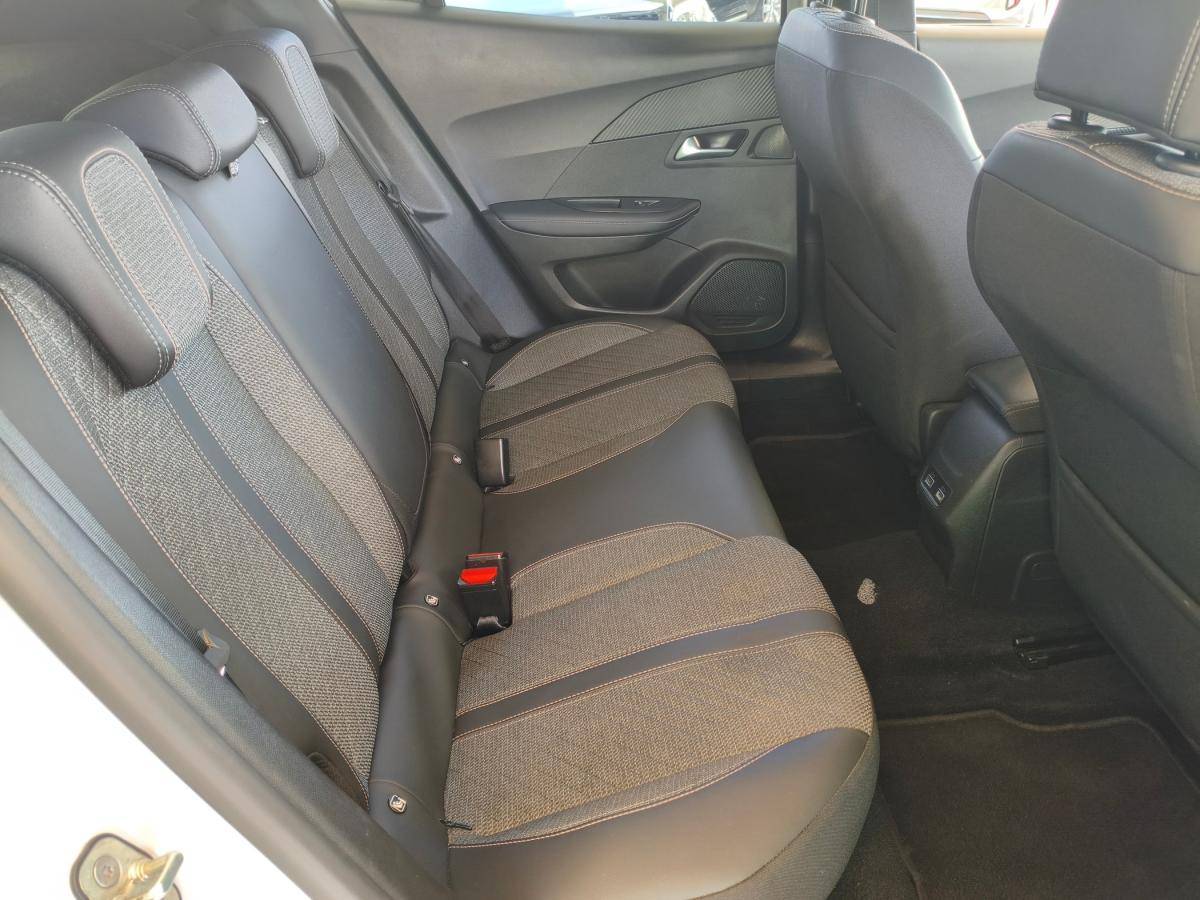 peugeot-2008-2025-hibrido-a-gasolina-12cc