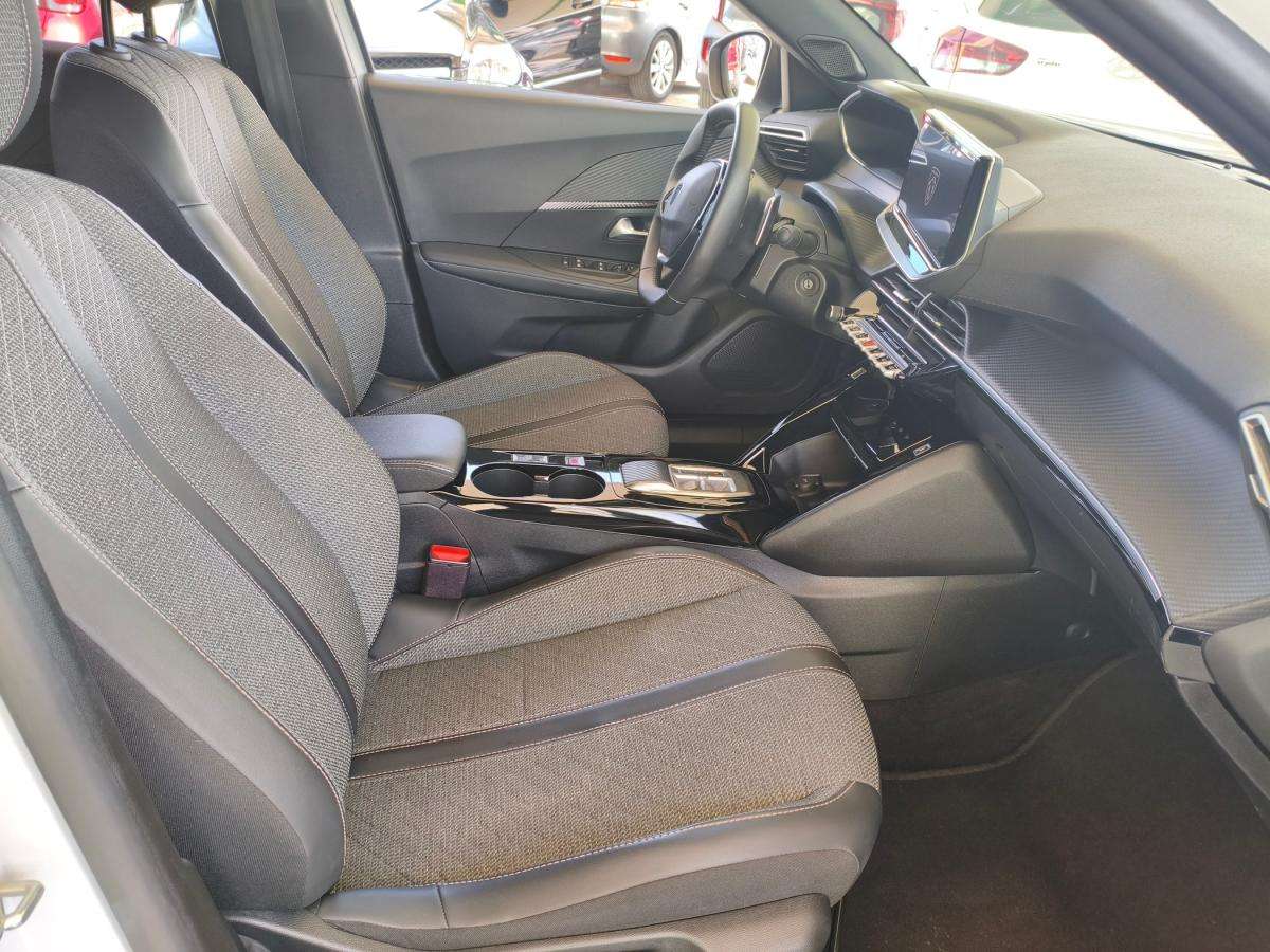 peugeot-2008-2025-hibrido-a-gasolina-12cc