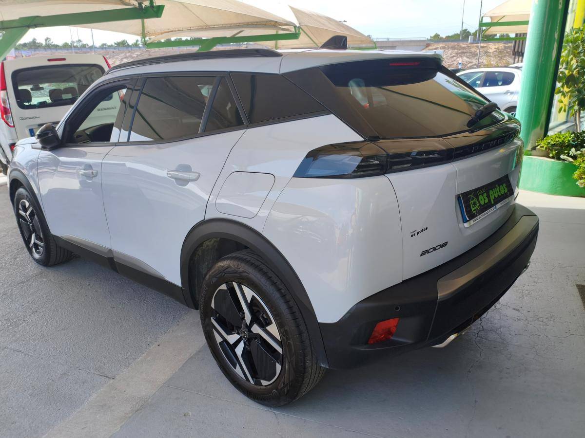 peugeot-2008-2025-hibrido-a-gasolina-12cc