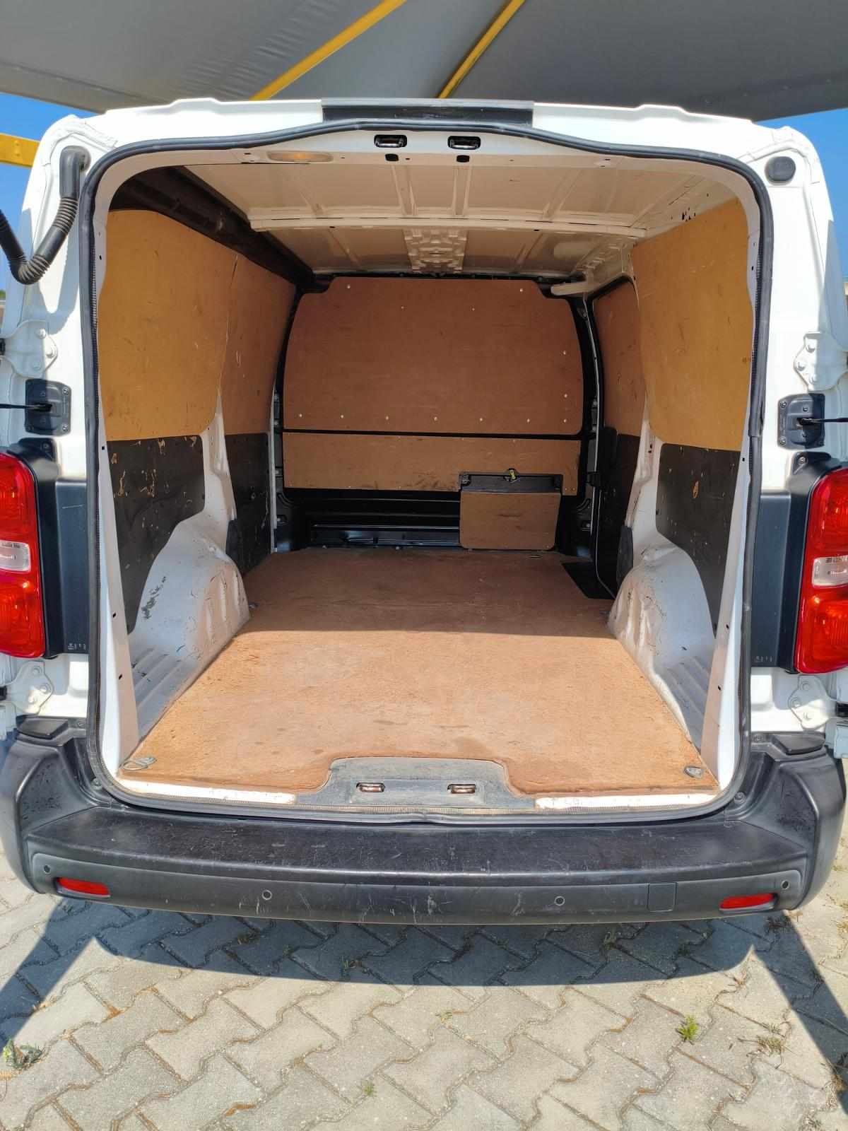opel-vivaro-2021-diesel-1499cc