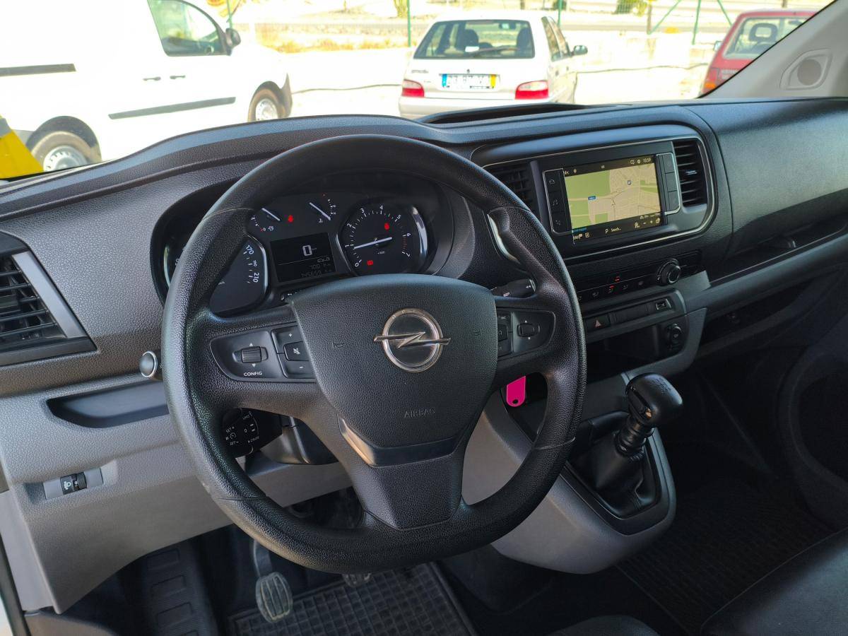 opel-vivaro-2021-diesel-1499cc