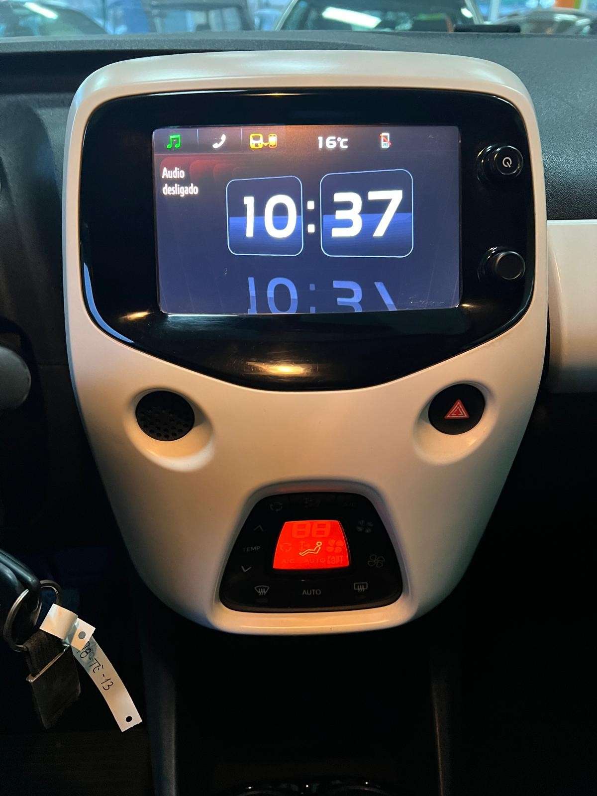 peugeot-108-2017-gasolina-998cc