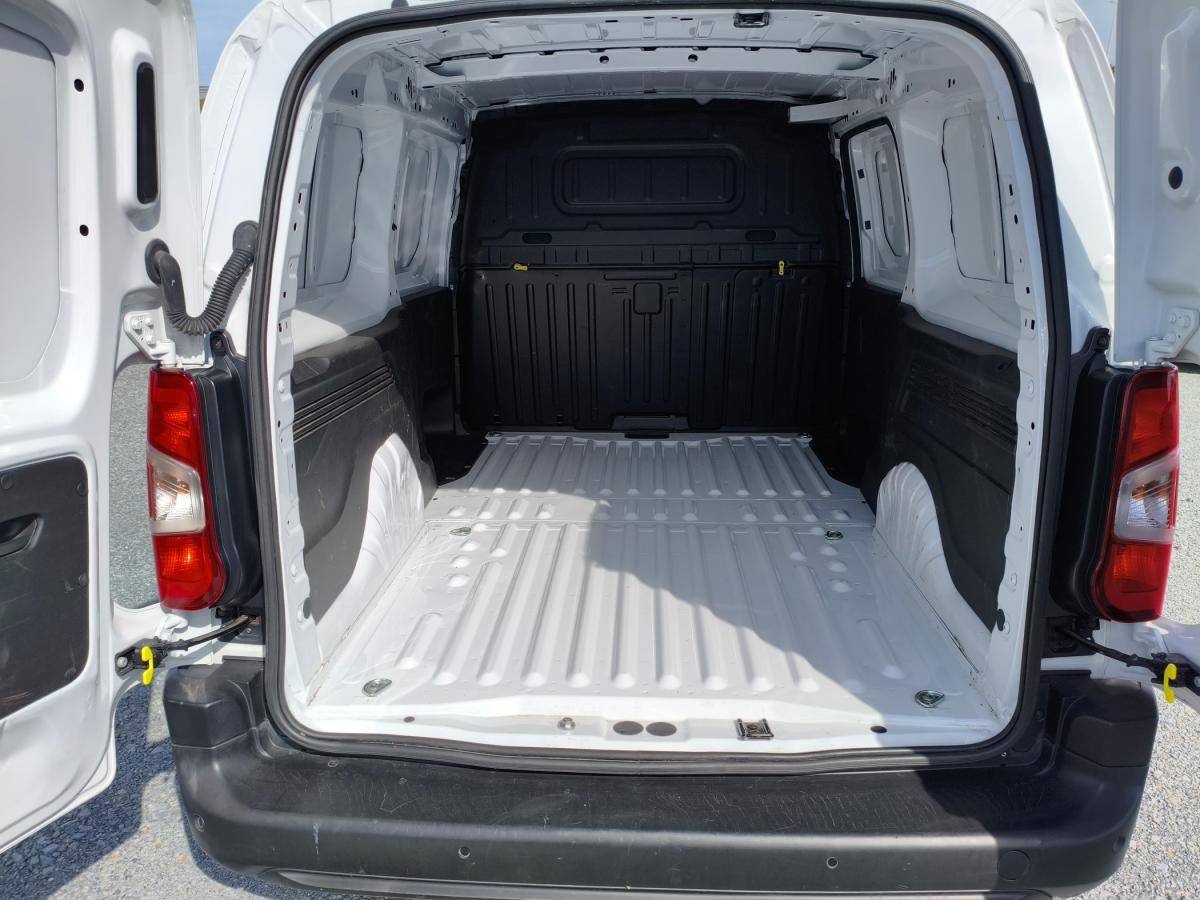 peugeot-partner-2024-diesel-1499cc