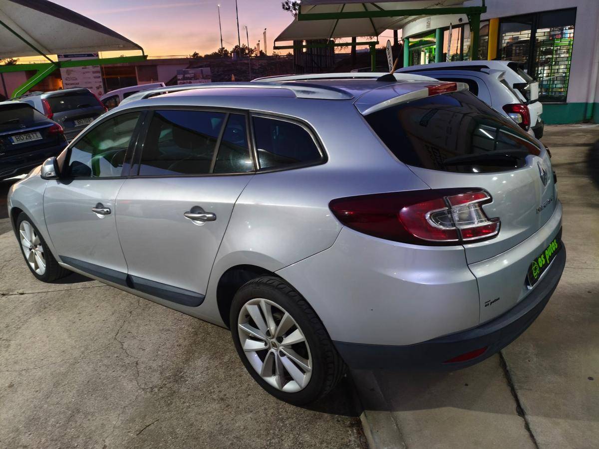 renault-megane-sport-tourer-2010-diesel-1461cc