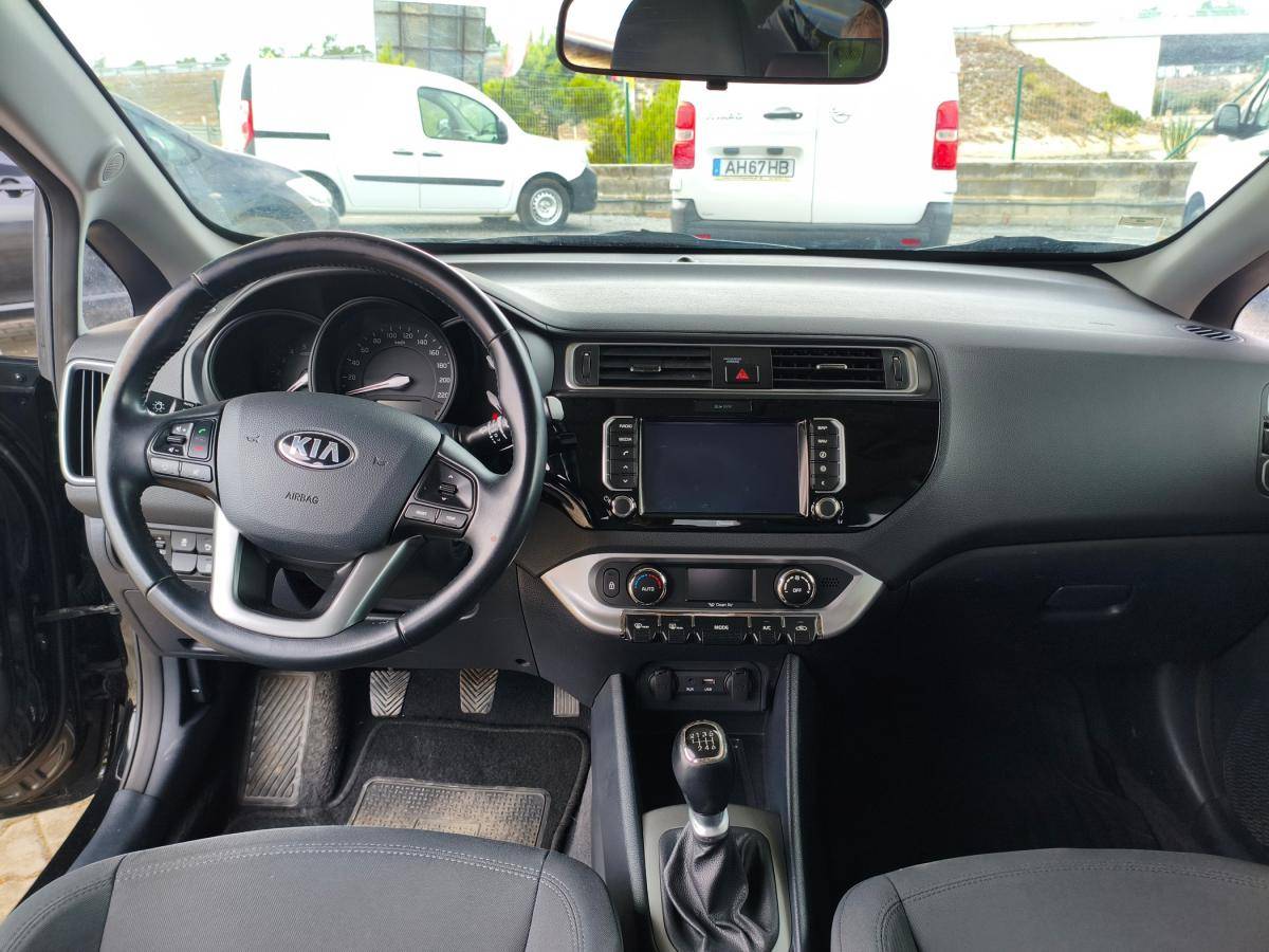 kia-rio-2015-diesel-1120cc