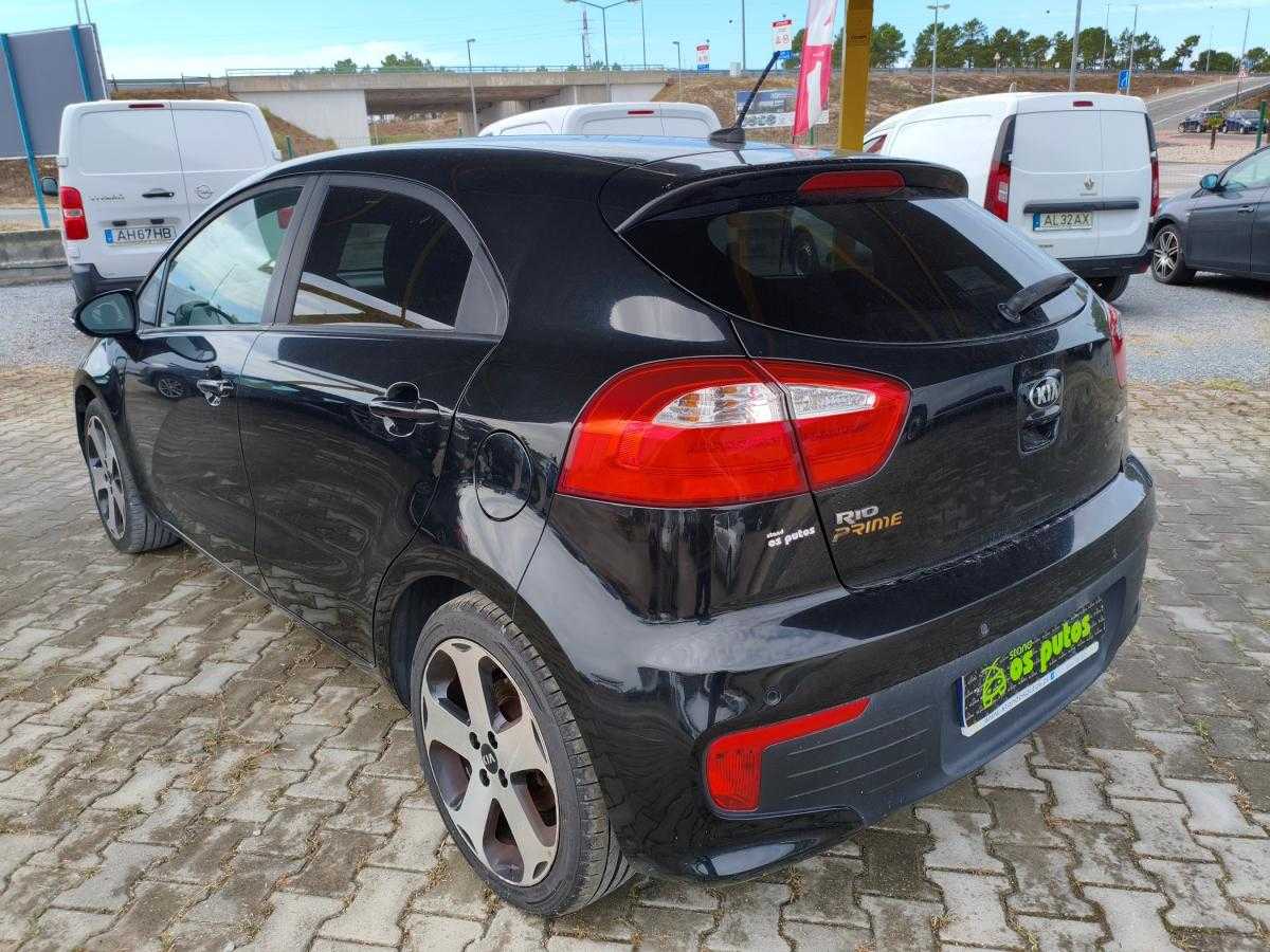 kia-rio-2015-diesel-1120cc