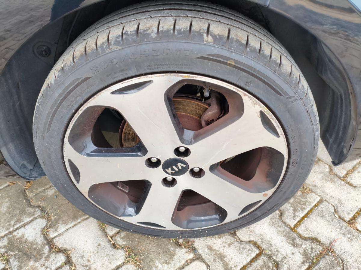 kia-rio-2015-diesel-1120cc