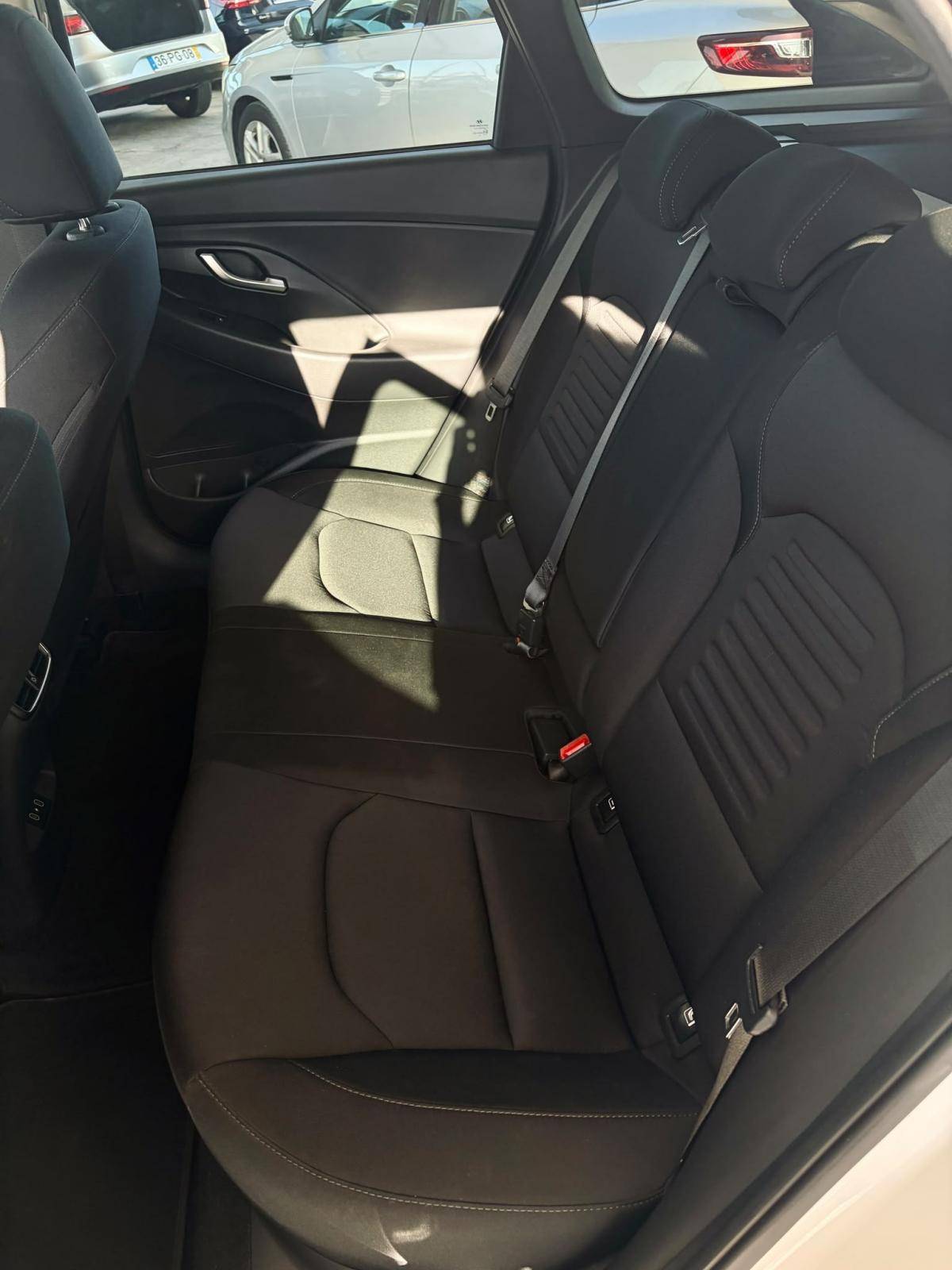 hyundai-i30-sw-2024-gasolina-998cc