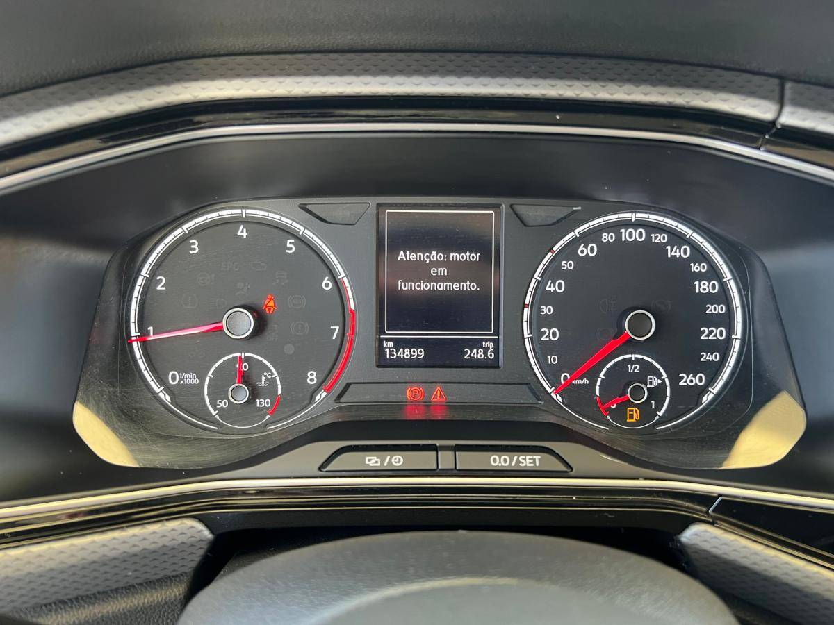 volkswagen-golf-2021-diesel-1968cc
