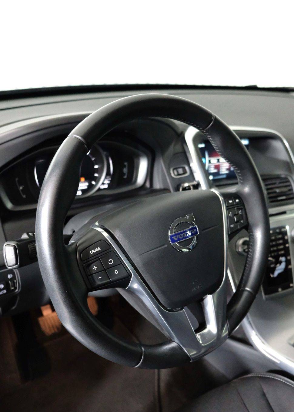 volvo-xc60-2017-diesel-1969cc