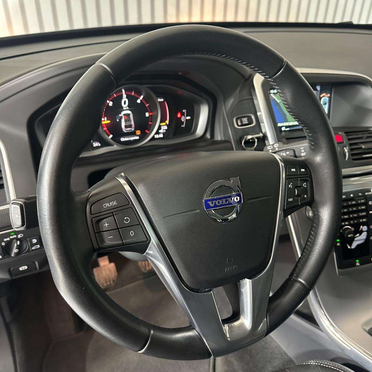 volvo-xc60-2017-diesel-1969cc