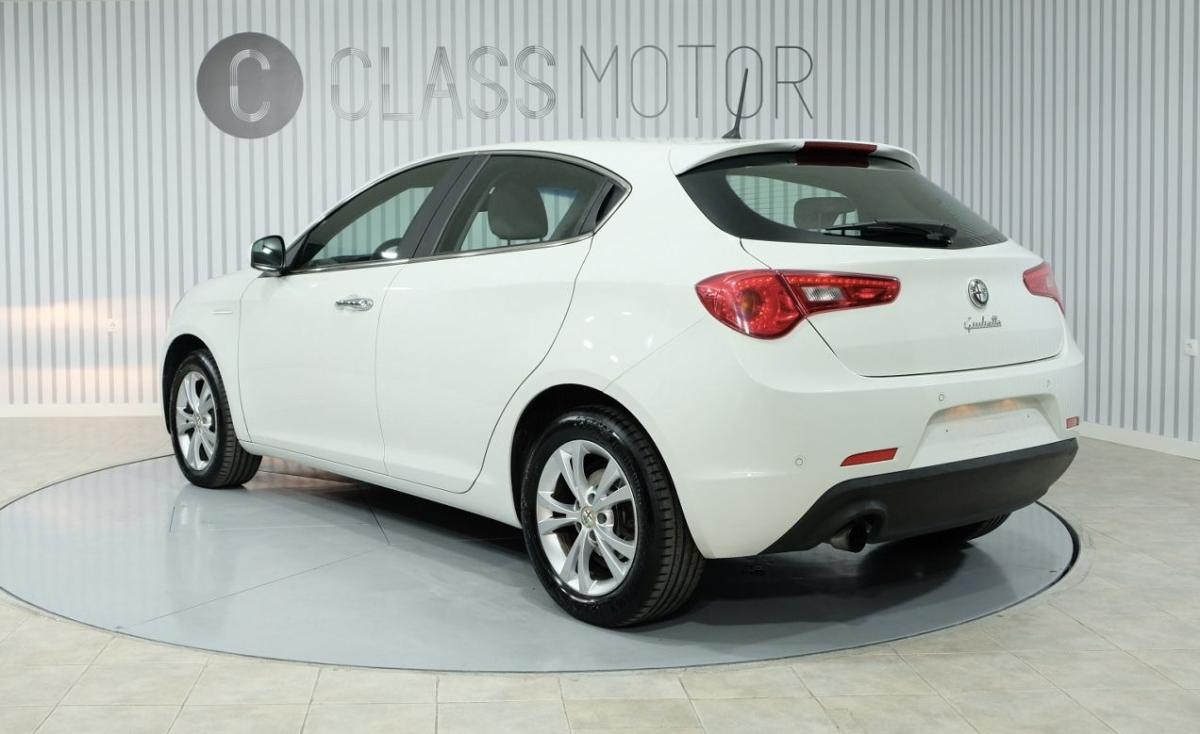 alfa-romeo-giulietta-2014-gasolina-1368cc