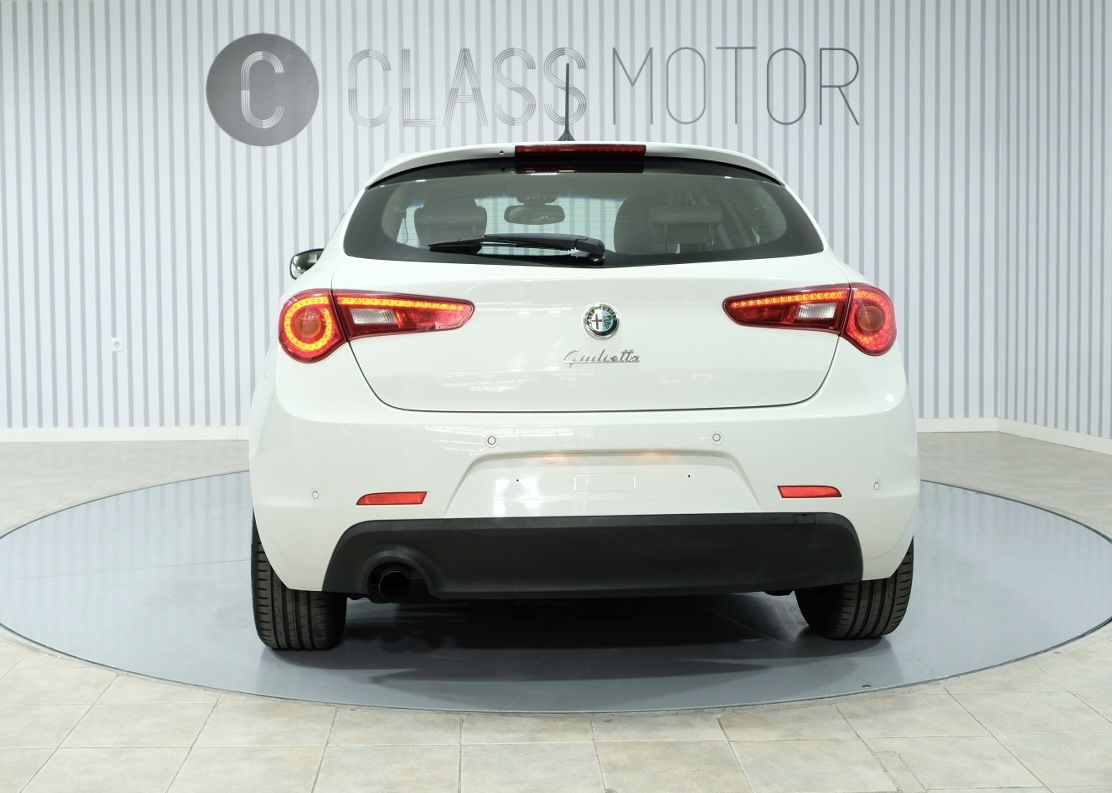 alfa-romeo-giulietta-2014-gasolina-1368cc
