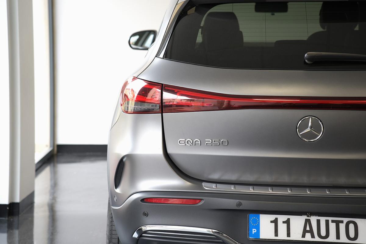 mercedes-benz-eqa-2022-eletrico-500cc