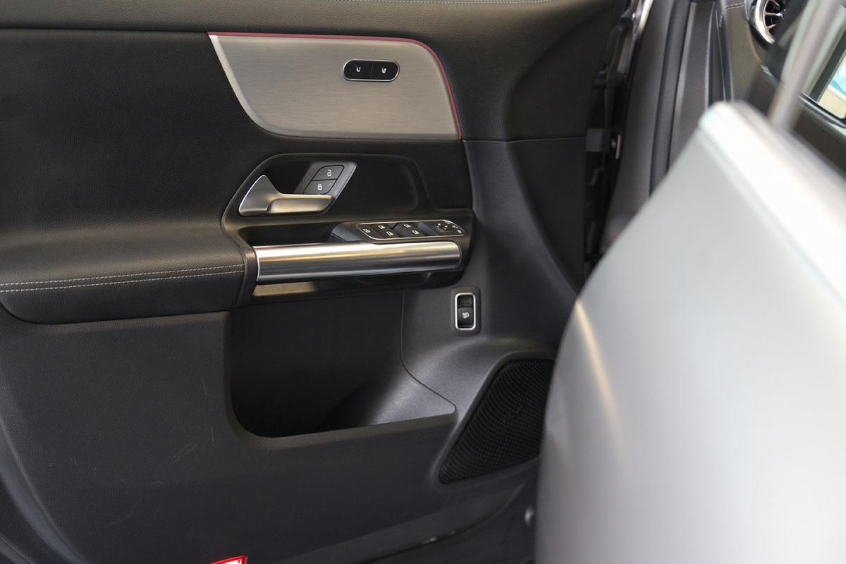 mercedes-benz-eqa-2022-eletrico-500cc