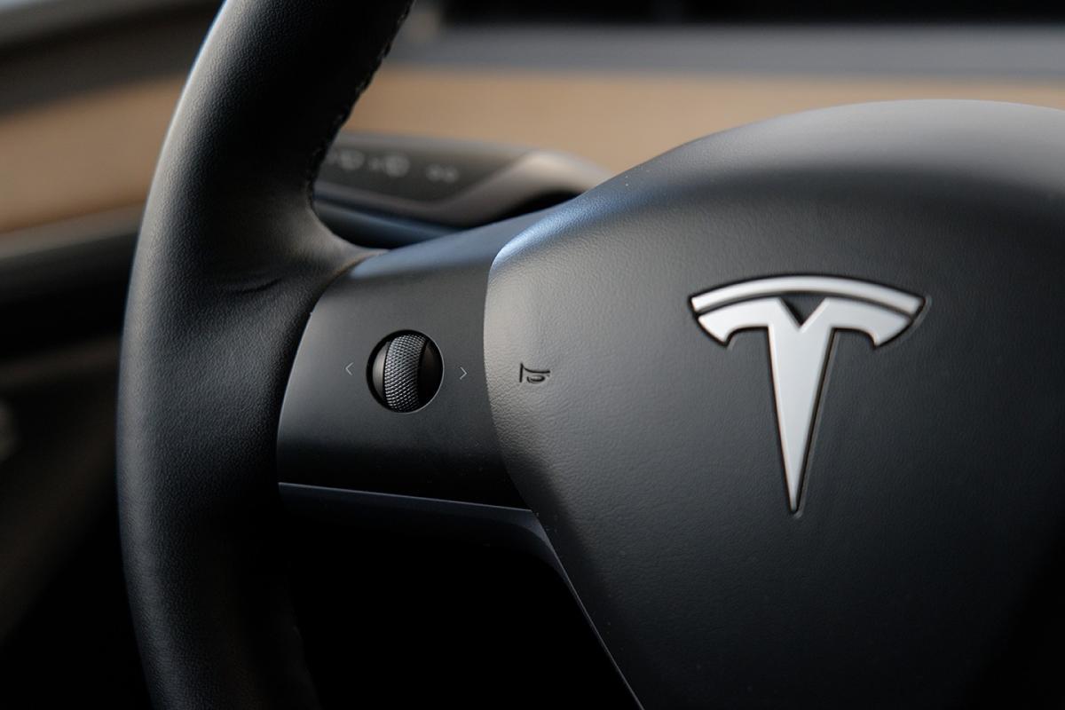 tesla-model-y-2022-eletrico-0cc