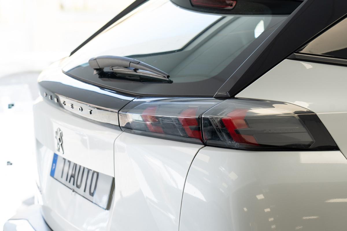 peugeot-2008-2022-eletrico-500cc