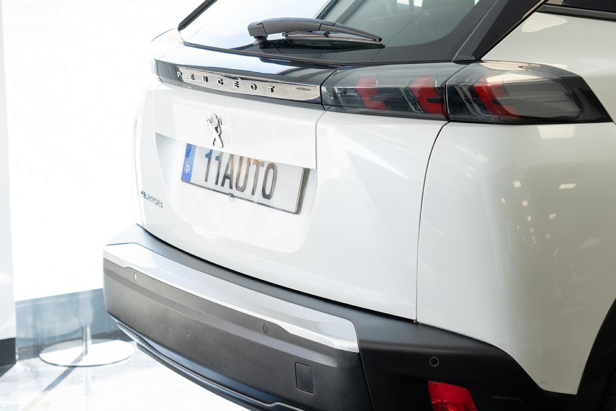 peugeot-2008-2022-eletrico-500cc