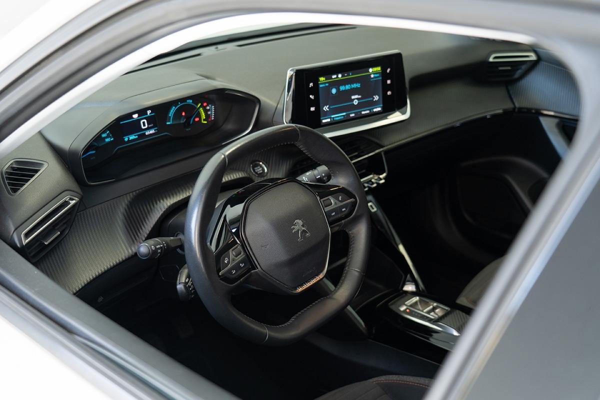 peugeot-2008-2022-eletrico-500cc
