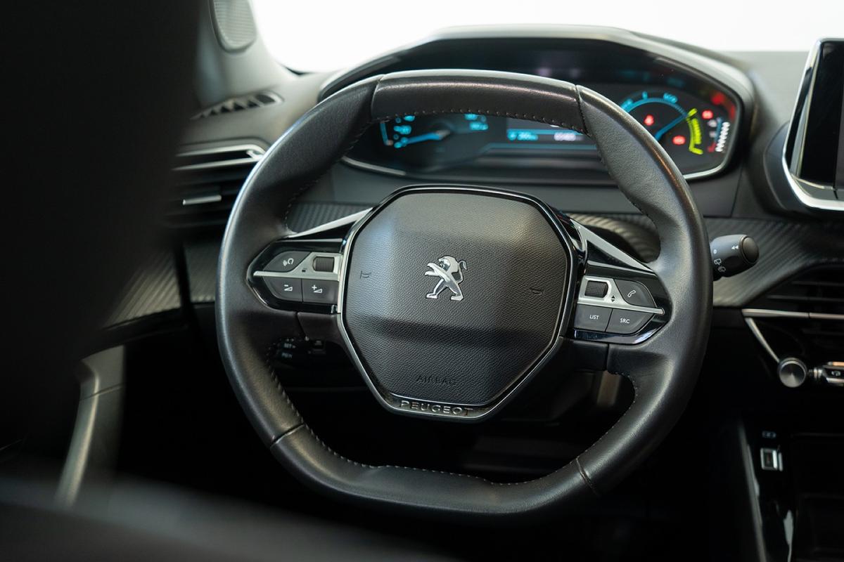 peugeot-2008-2022-eletrico-500cc