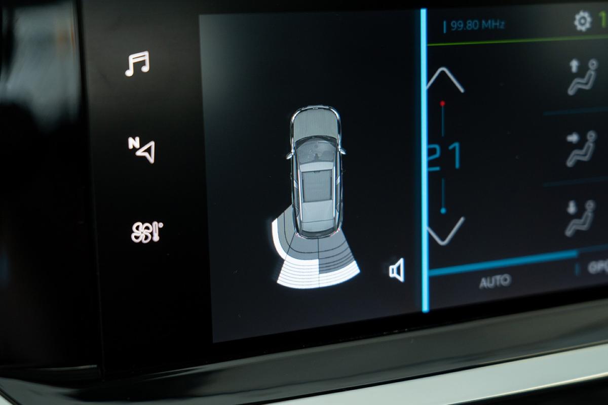 peugeot-2008-2022-eletrico-500cc