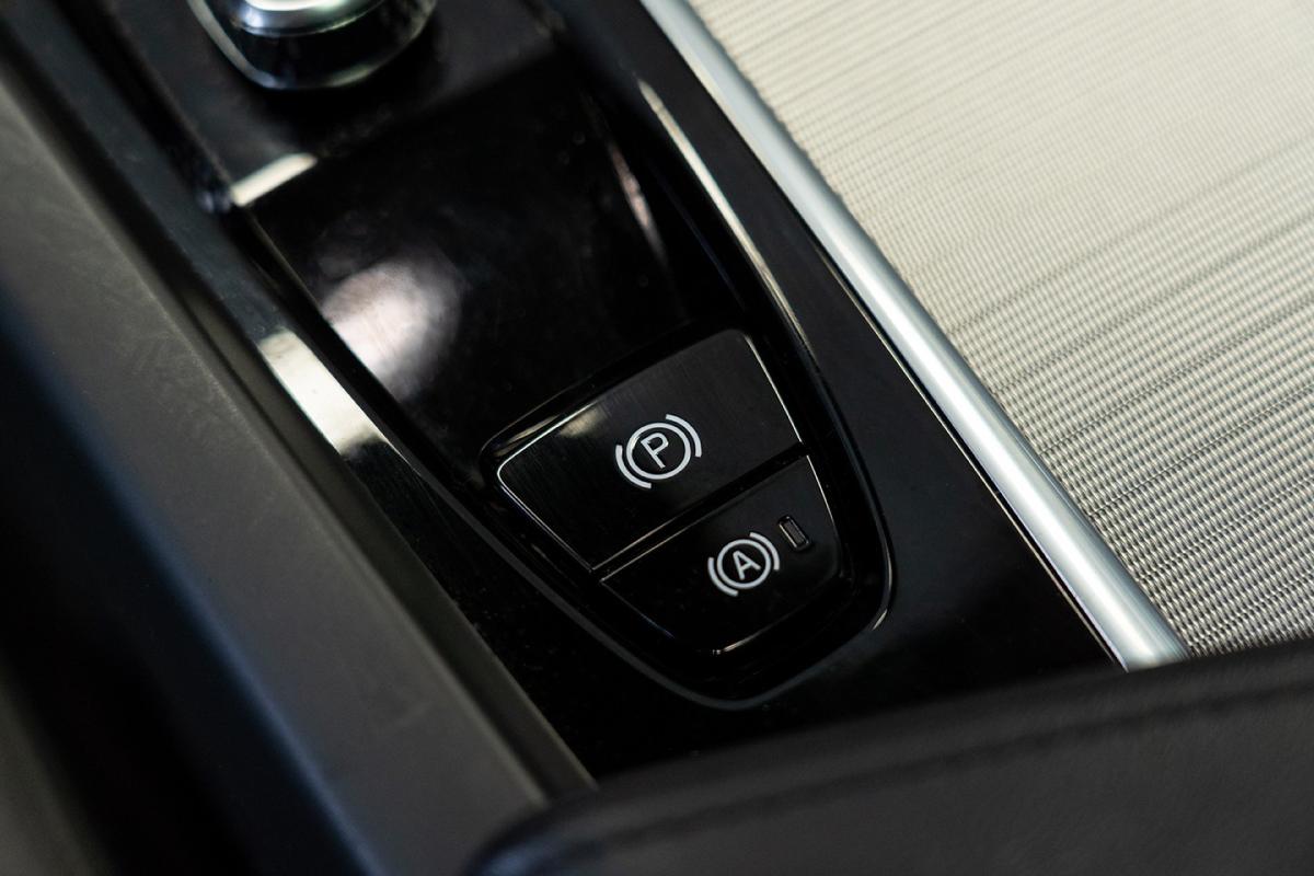volvo-xc60-2024-hibrido-a-gasolina-1969cc