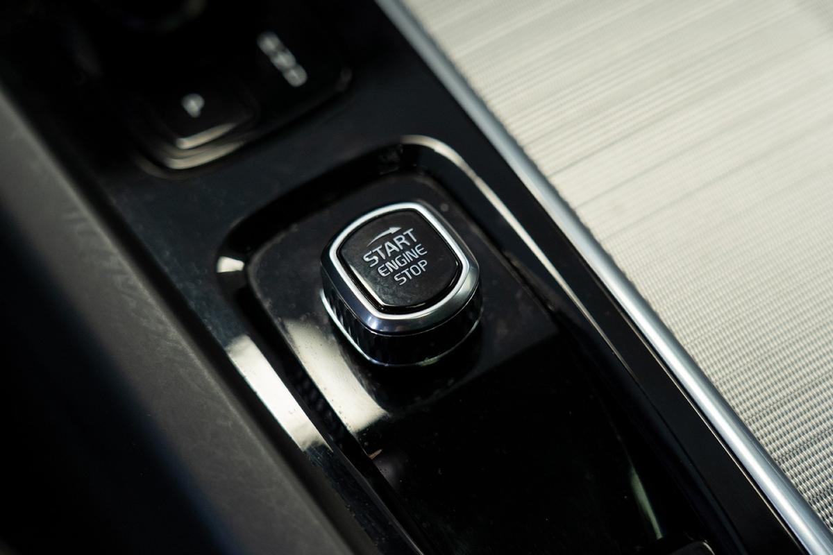 volvo-xc60-2024-hibrido-a-gasolina-1969cc