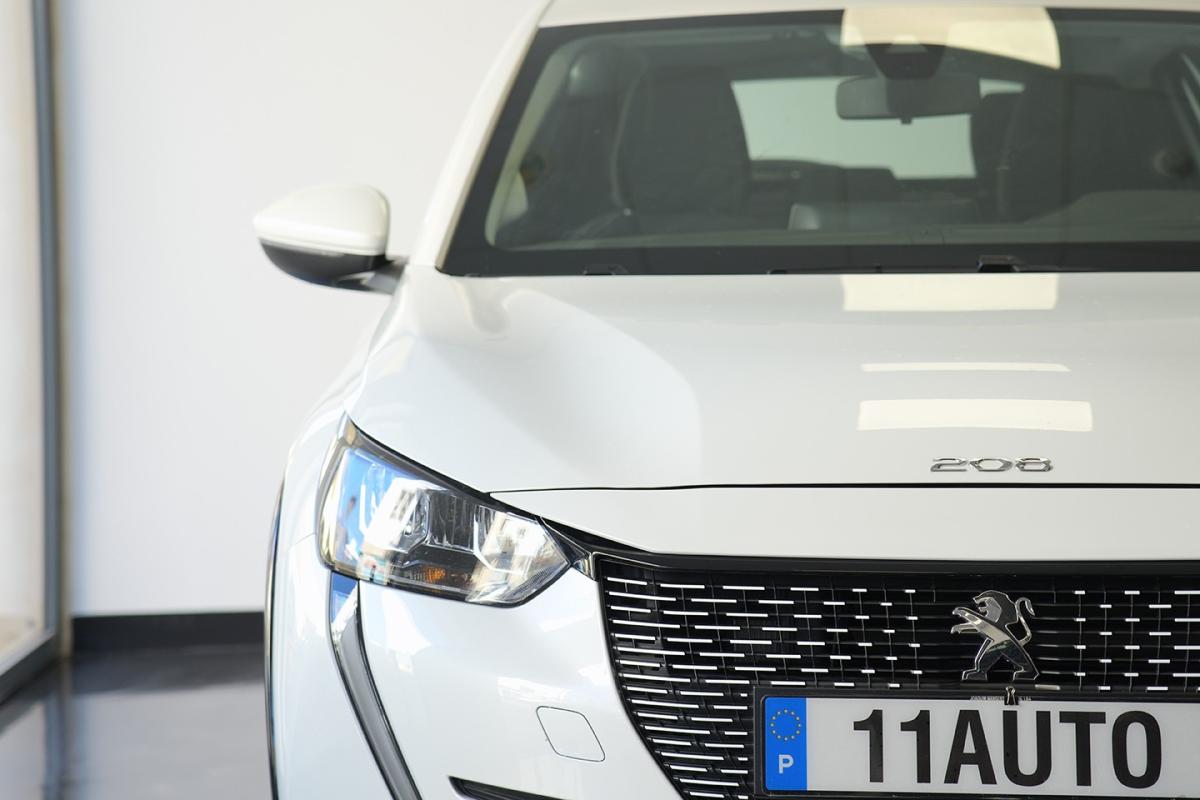 peugeot-208-2021-eletrico-500cc