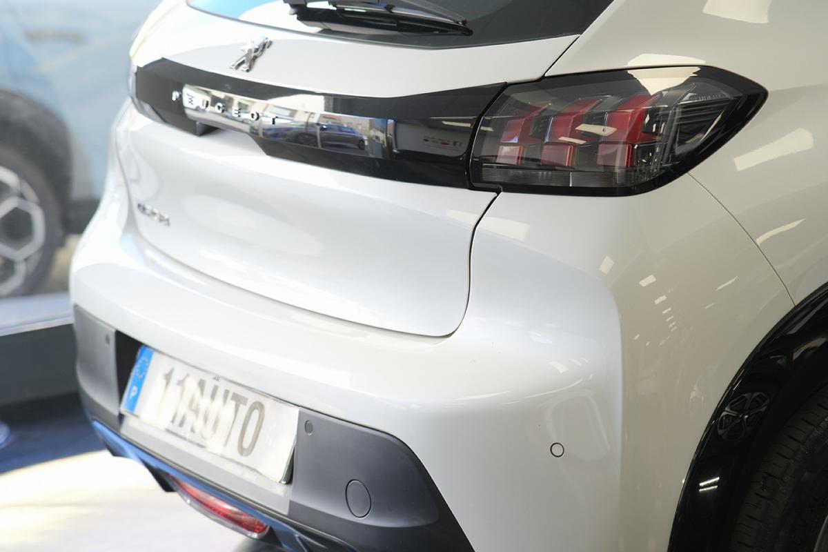 peugeot-208-2021-eletrico-500cc
