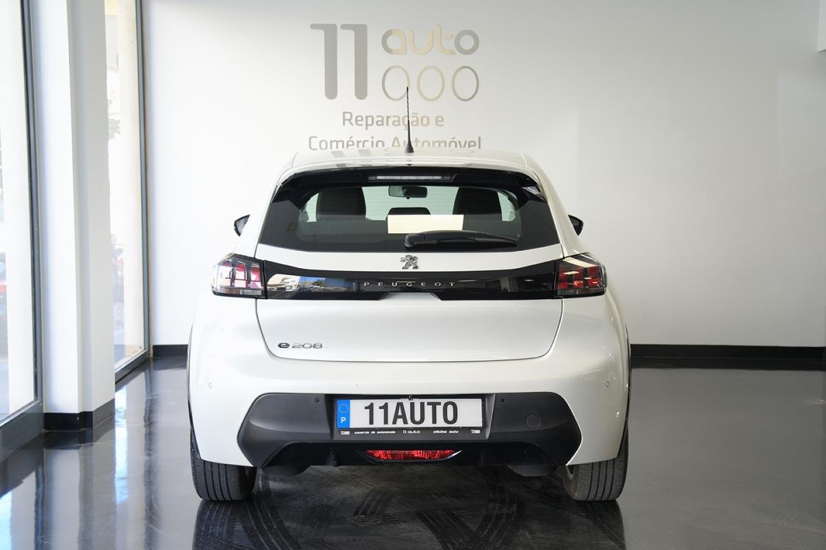 peugeot-208-2021-eletrico-500cc