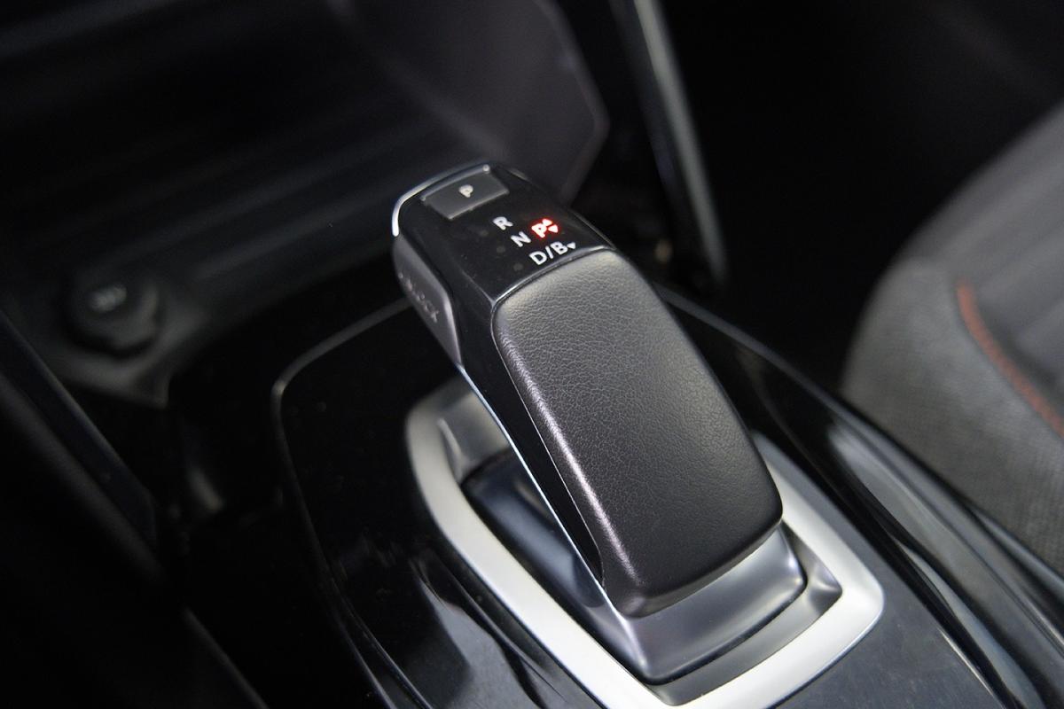 peugeot-208-2021-eletrico-500cc
