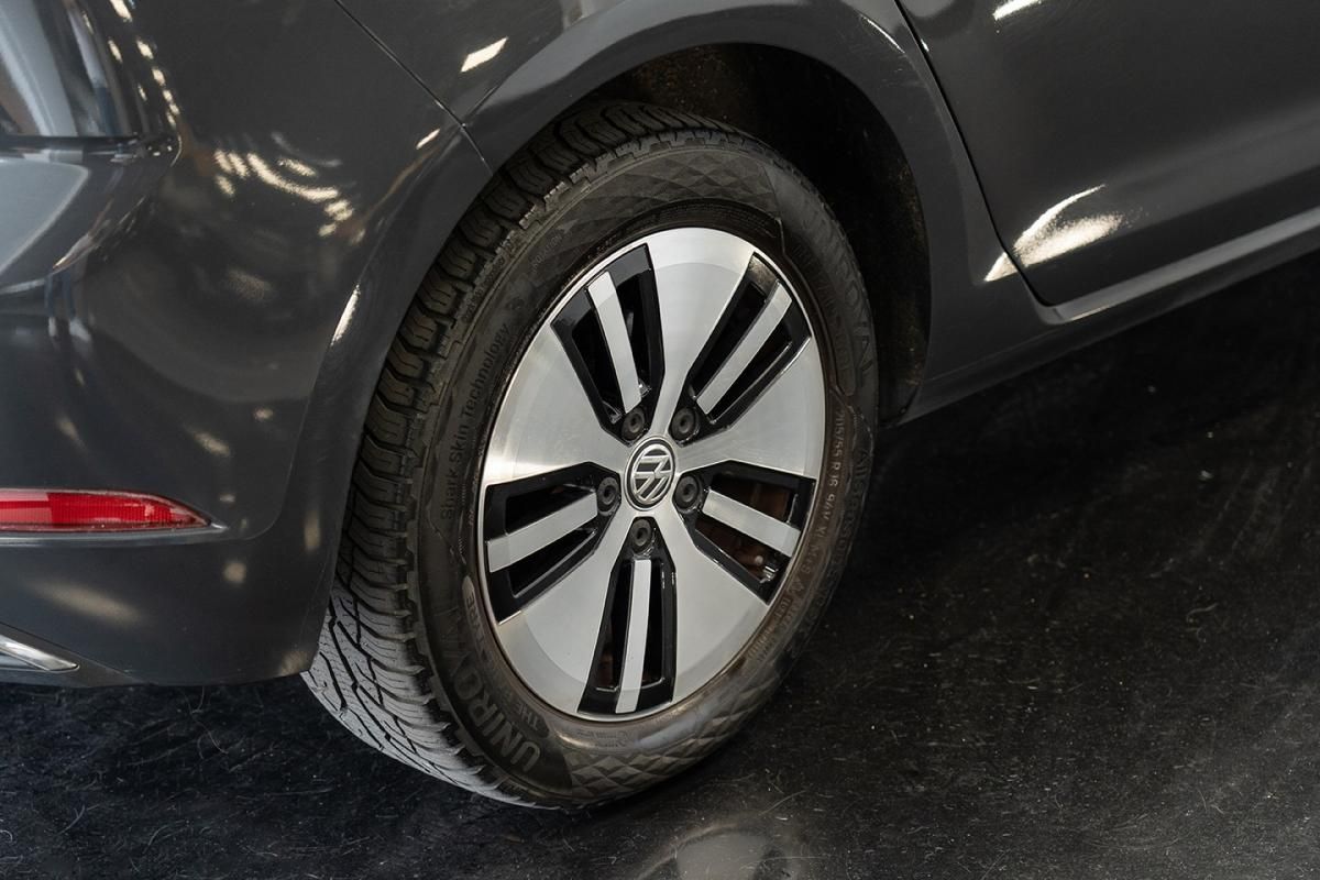 volkswagen-golf-2020-eletrico-500cc