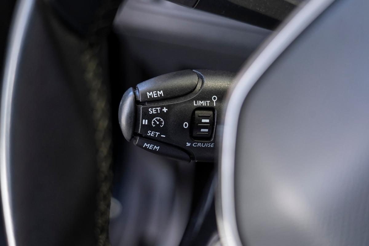 peugeot-3008-2019-diesel-1499cc