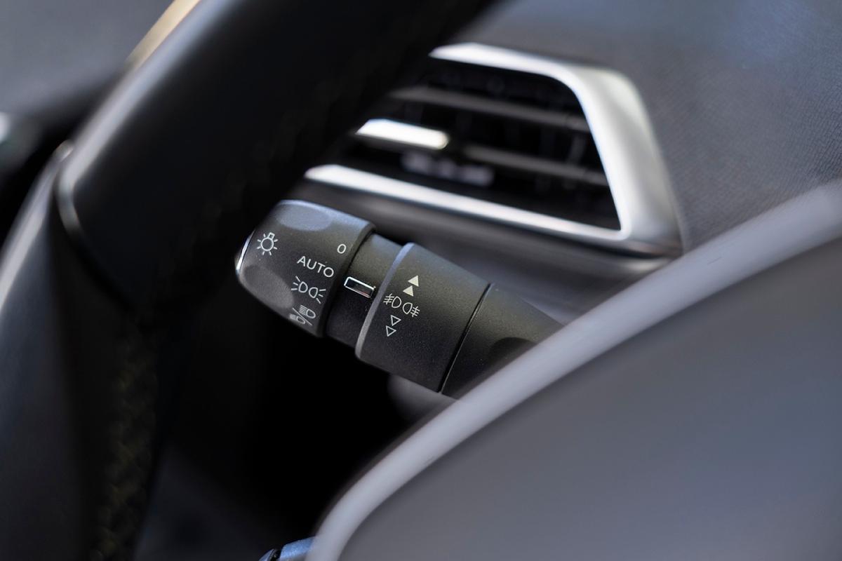 peugeot-3008-2019-diesel-1499cc