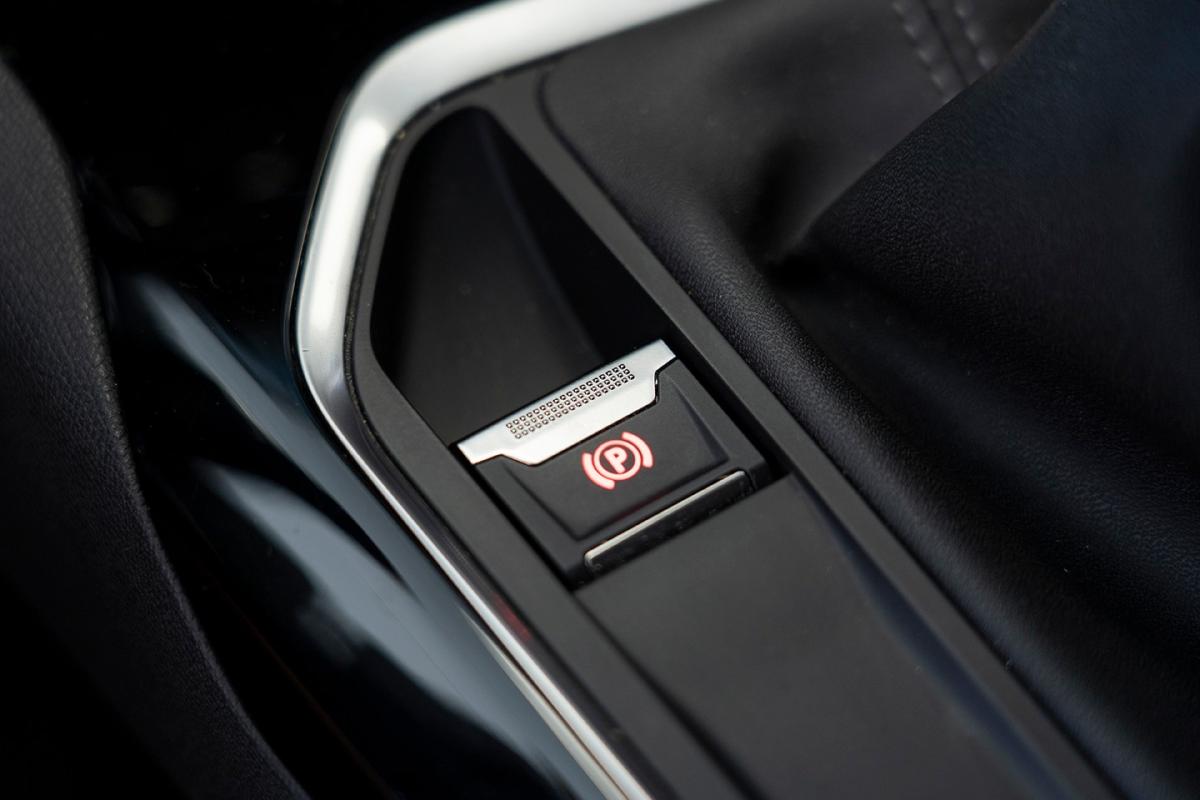 peugeot-3008-2019-diesel-1499cc