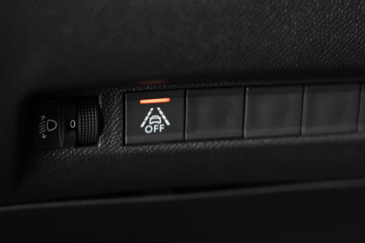 peugeot-2008-2022-diesel-1499cc