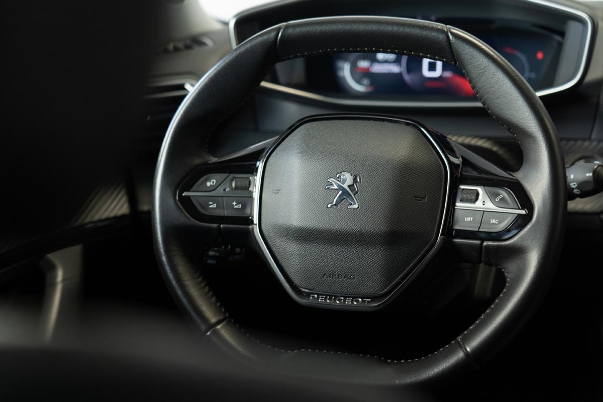 peugeot-2008-2022-diesel-1499cc